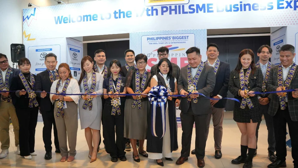Toyota Motor Philippines, GCash for Business, Taho Story, USA Poultry & Egg Export Council, Benchmark, Canva executives and PHILSME CEO Trixie Esguerra-Abrenilla cutting the ribbon at the opening of the 17th PHILSME Expo.
