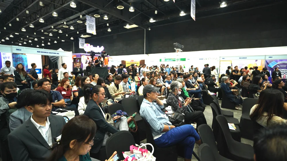 Entrepreneurs and SME leaders attending a packed conference session led by top business mentors at the 17th PHILSME Expo.